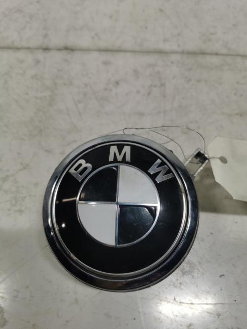 Bouton de coffre - BMW...