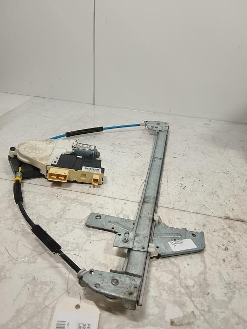 Leve vitre electrique avant...