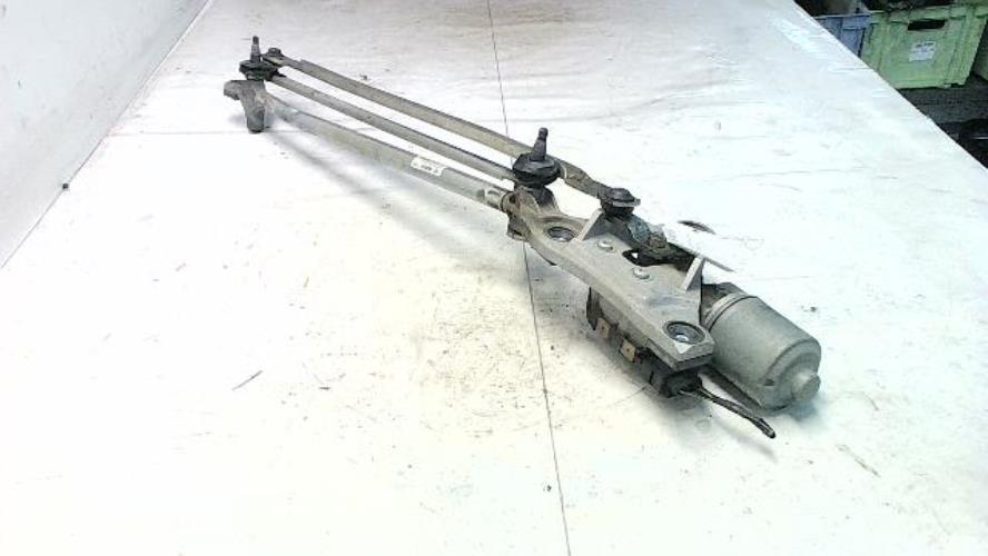 Moteur essuie glace avant -...