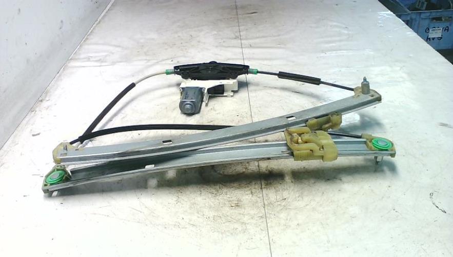 Leve vitre electrique avant...