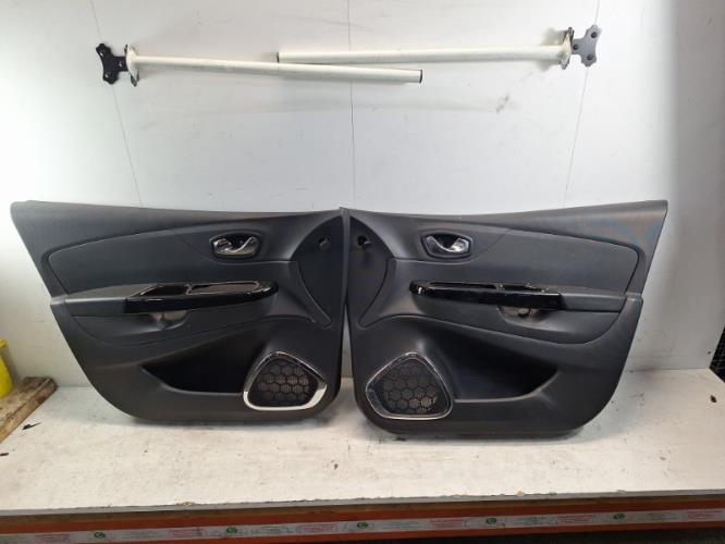 Interieur complet - RENAULT...