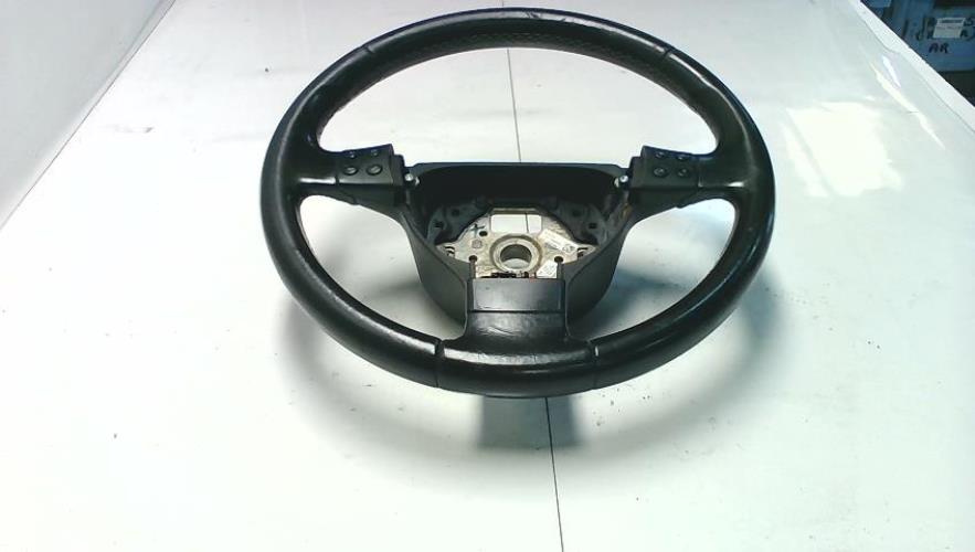 Volant - VOLKSWAGEN GOLF 5