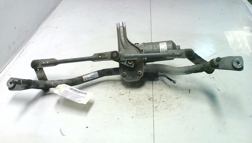 Moteur essuie glace avant -...