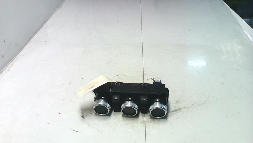 Commande chauffage - DACIA...