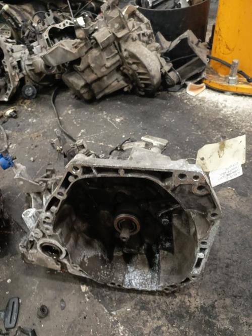 Boite de vitesses - NISSAN...