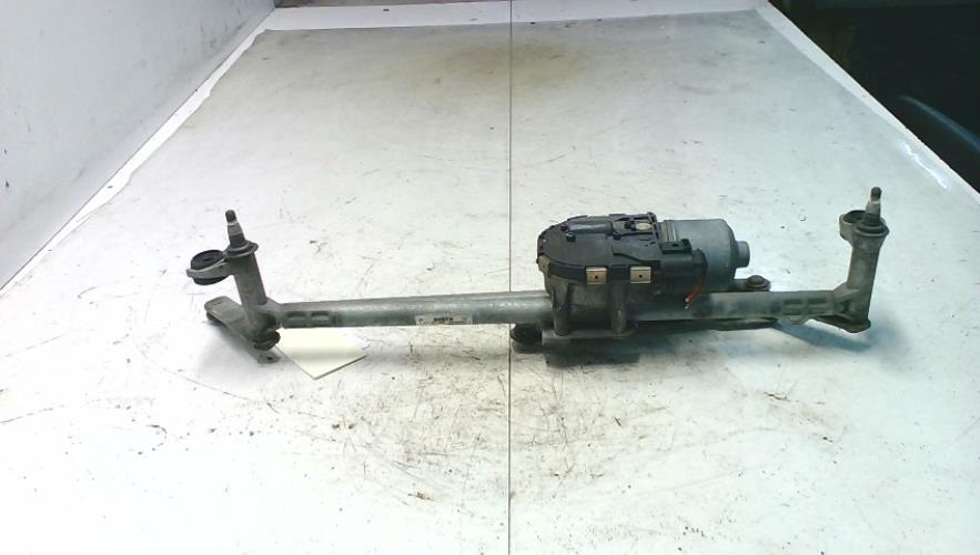 Moteur essuie glace avant -...