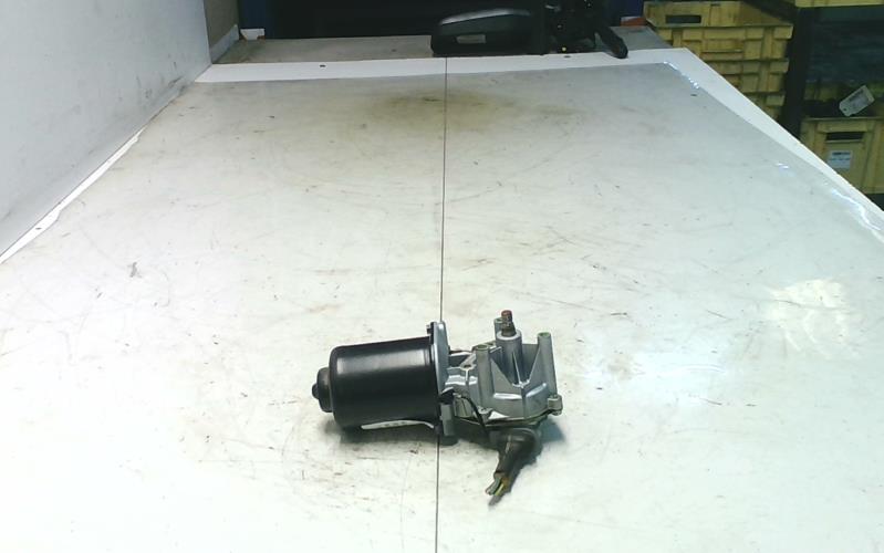 Moteur essuie glace avant -...