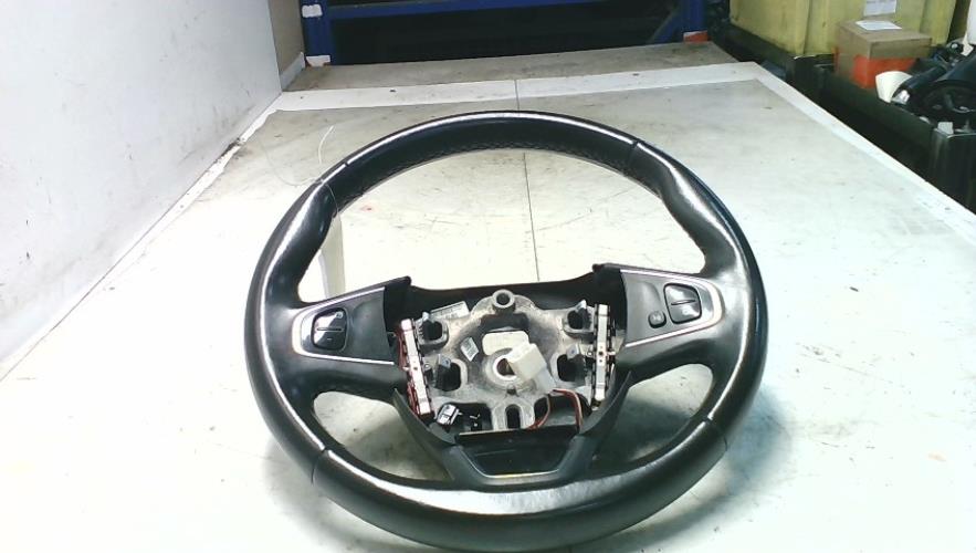 Volant - RENAULT CLIO 4...