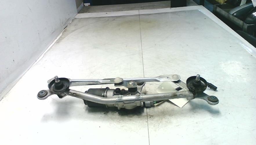Moteur essuie glace avant -...