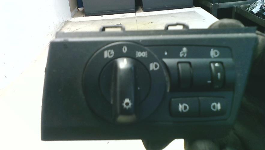 Commande de phare - BMW X3...