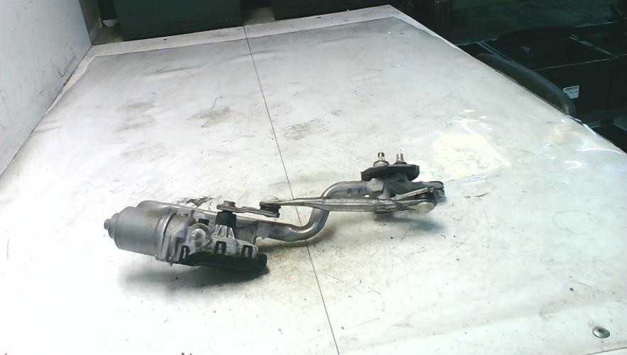 Moteur essuie glace avant -...