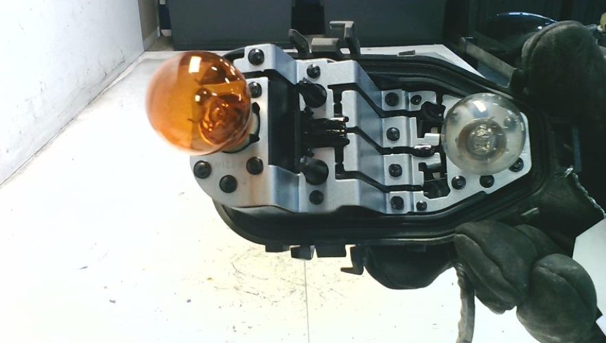 Platine feu arriere droit -...