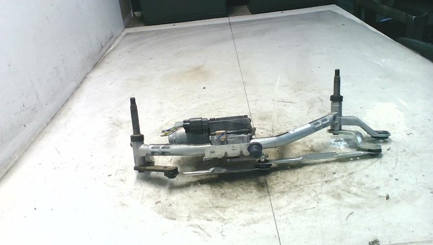 Moteur essuie glace avant -...
