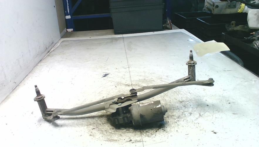 Moteur essuie glace avant -...