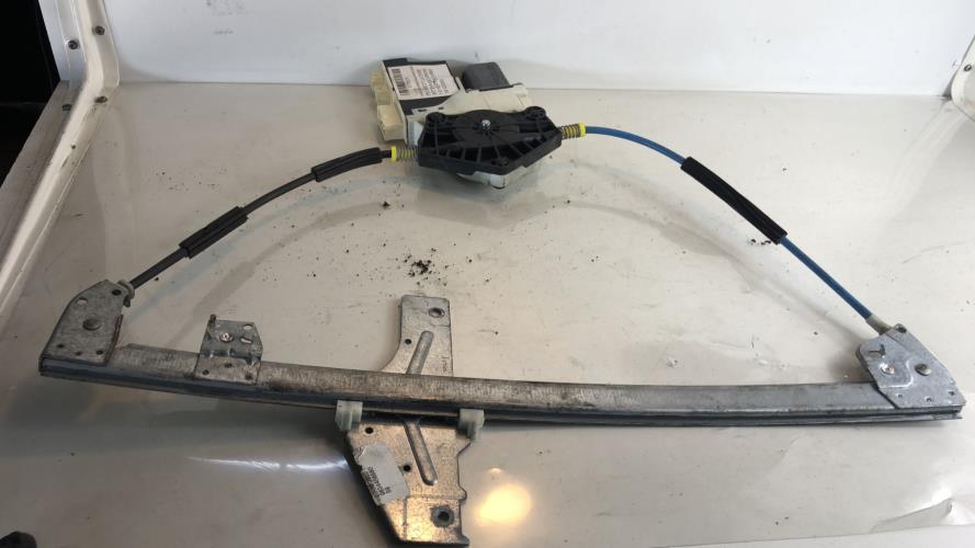 Leve vitre electrique avant...