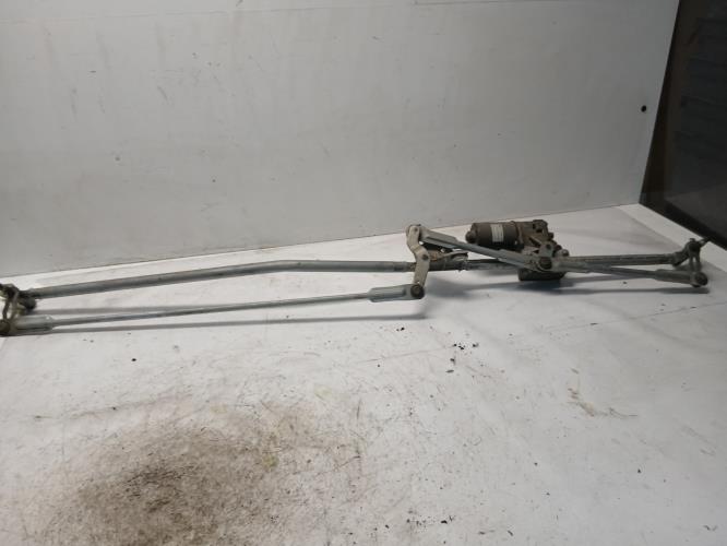 Moteur essuie glace avant -...
