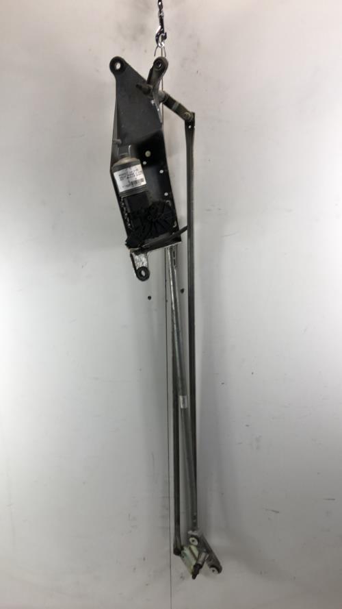 Moteur essuie glace avant -...
