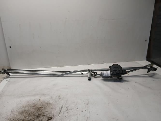 Moteur essuie glace avant -...
