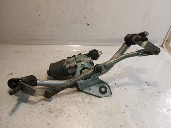 Moteur essuie glace avant -...