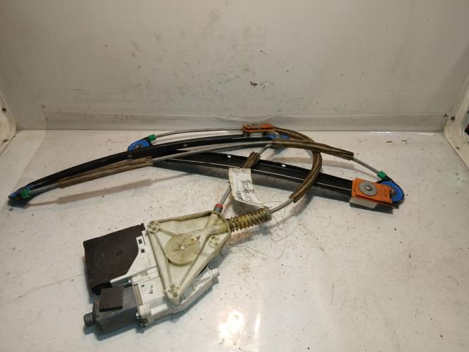 Leve vitre electrique avant...