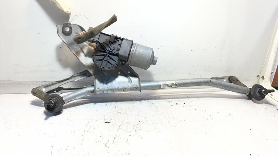 Moteur essuie glace avant -...