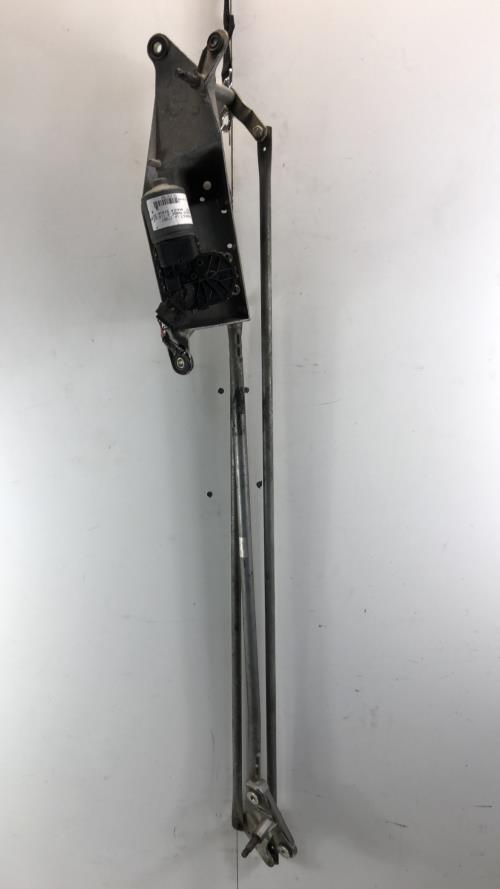 Moteur essuie glace avant -...