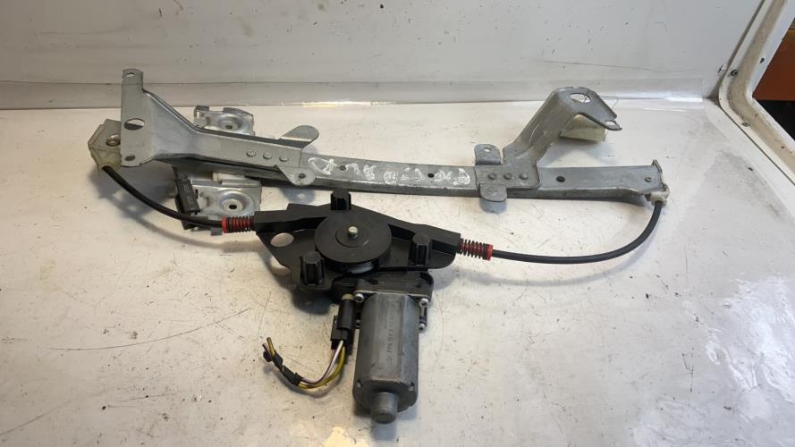 Leve vitre electrique avant...