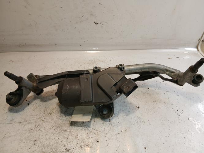 Moteur essuie glace avant -...