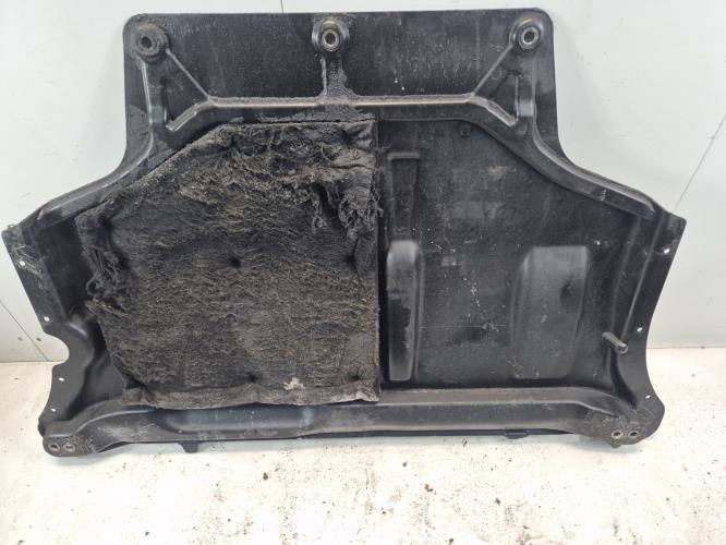 Cache sous moteur -...
