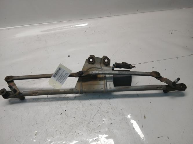 Moteur essuie glace avant -...