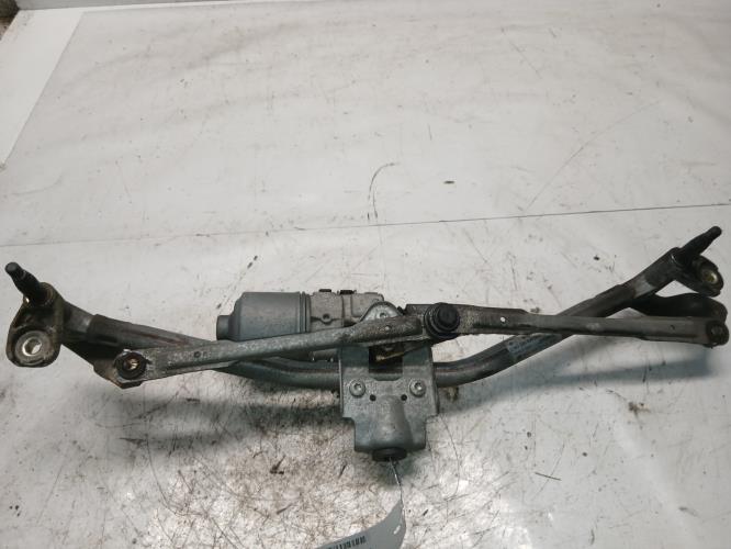 Moteur essuie glace avant -...