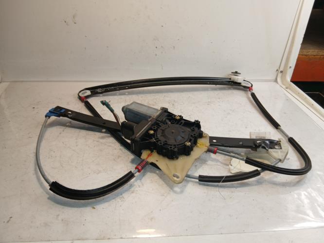 Leve vitre electrique avant...