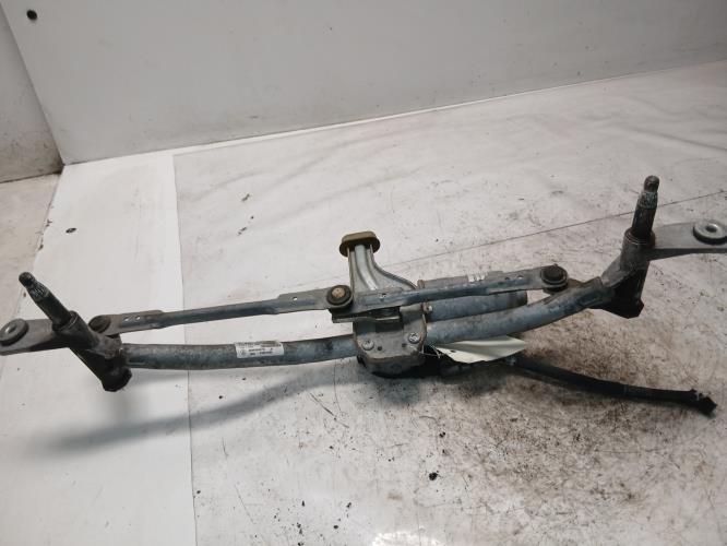 Moteur essuie glace avant -...