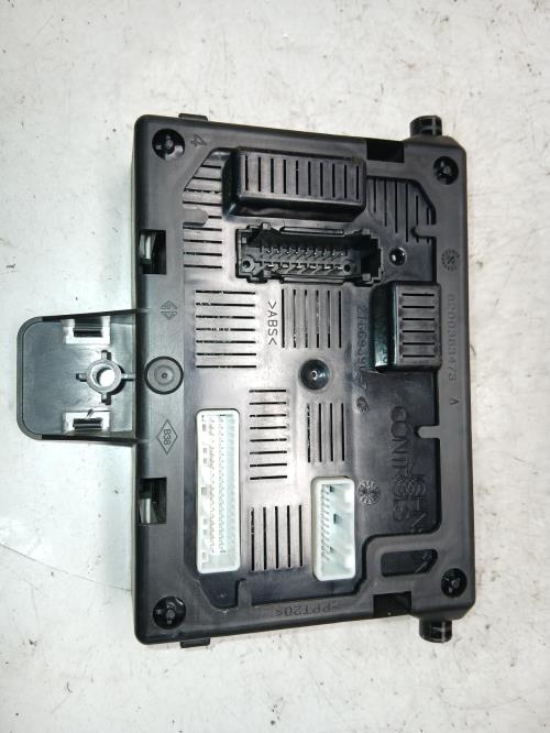 Boitier BSI - RENAULT CLIO...