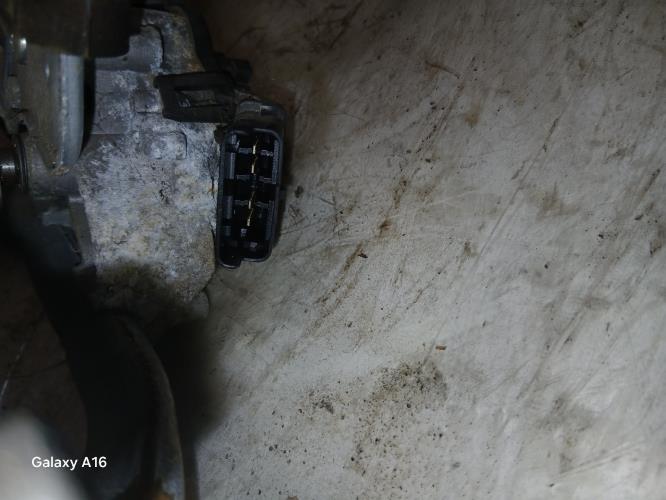 Moteur essuie glace avant -...