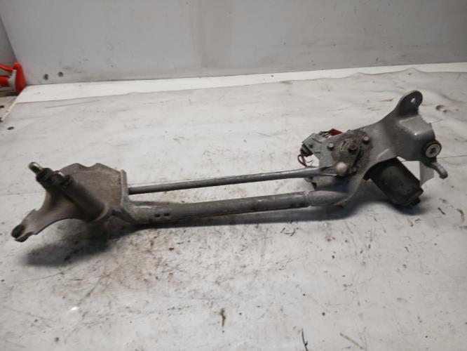 Moteur essuie glace avant -...