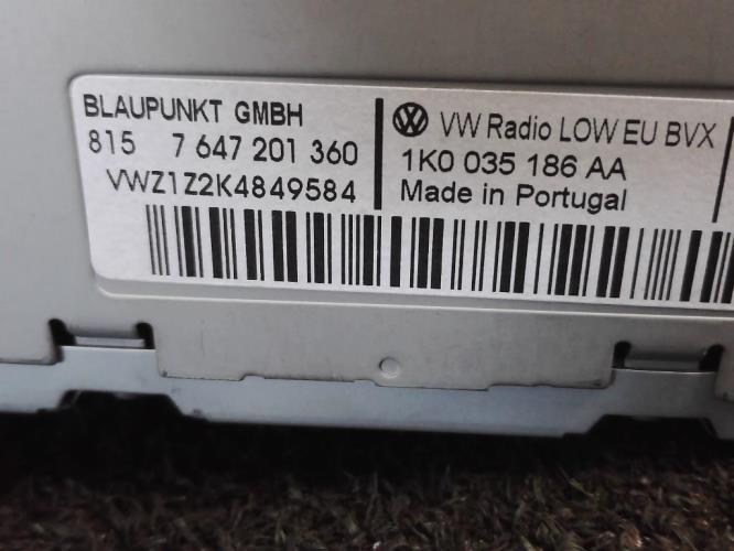 Image Autoradio d'origine - VOLKSWAGEN TOURAN 2