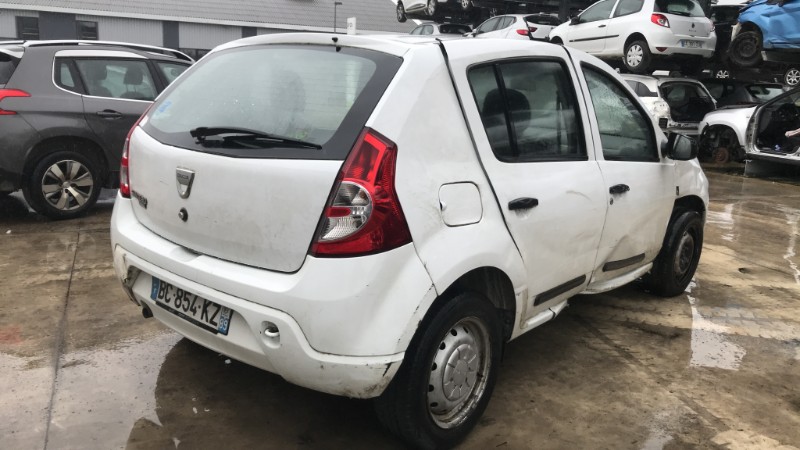 Image DACIA SANDERO 1