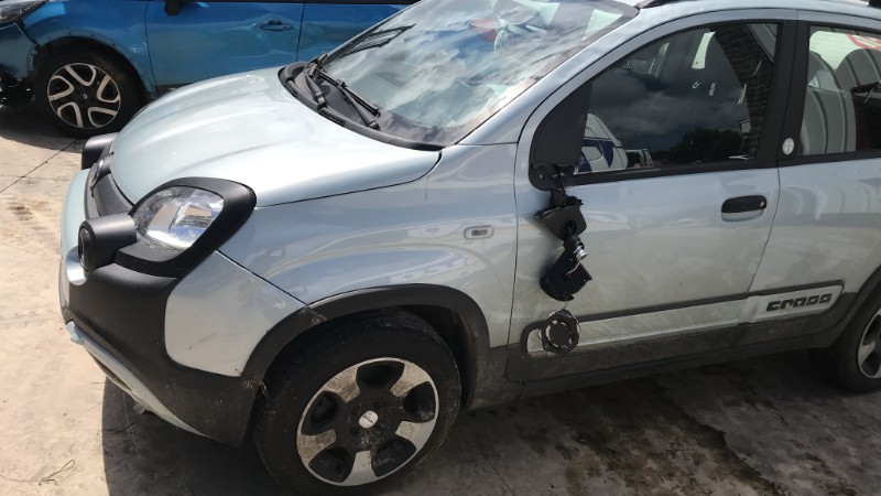 Image FIAT PANDA CROSS 3