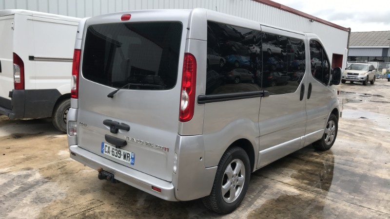 Image OPEL VIVARO 1