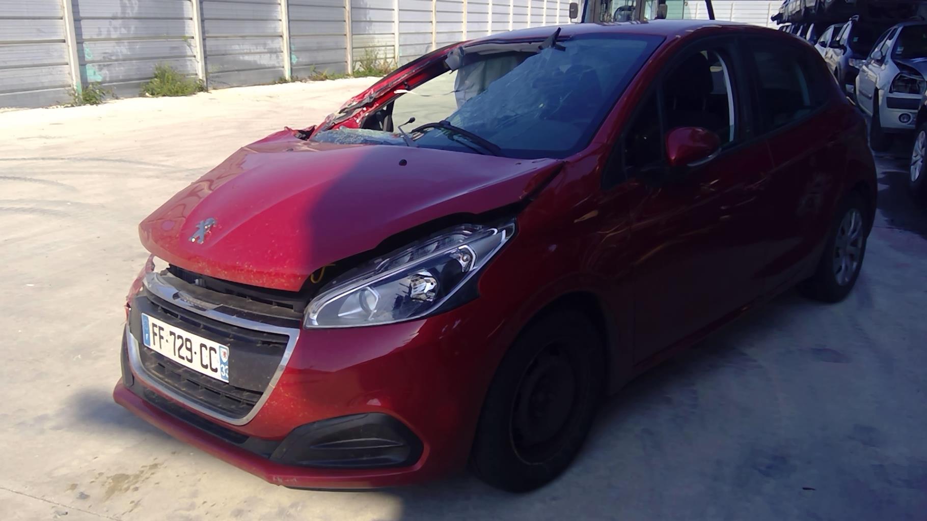 Image PEUGEOT 208 1