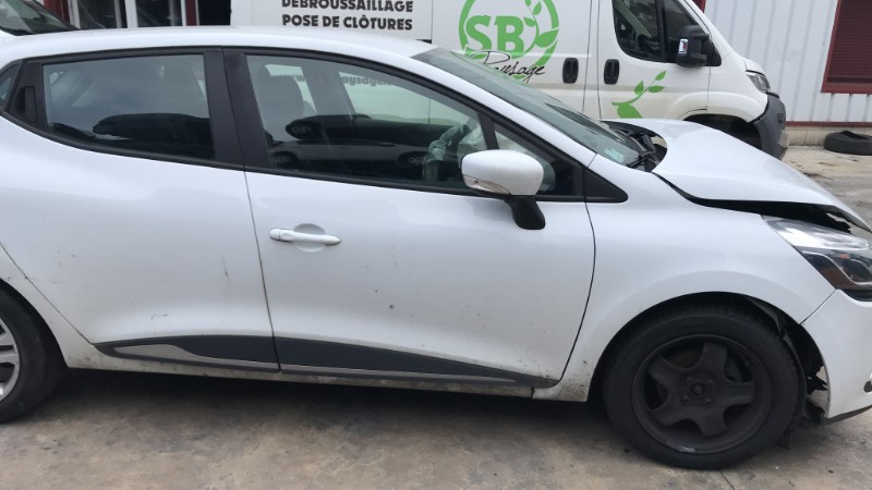 Image RENAULT CLIO 4