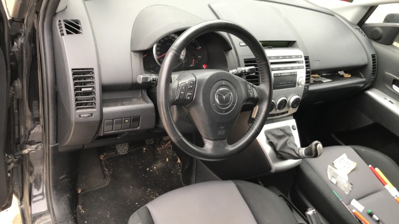 Image MAZDA 5 1