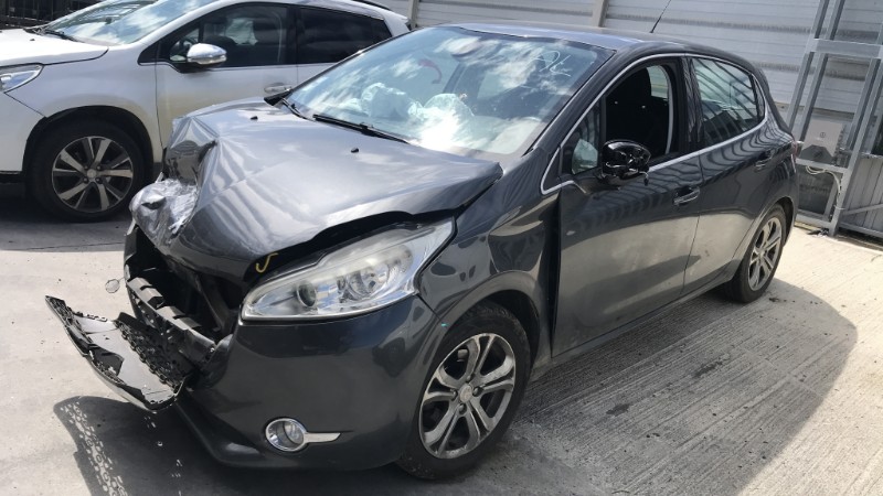 Image PEUGEOT 208 1