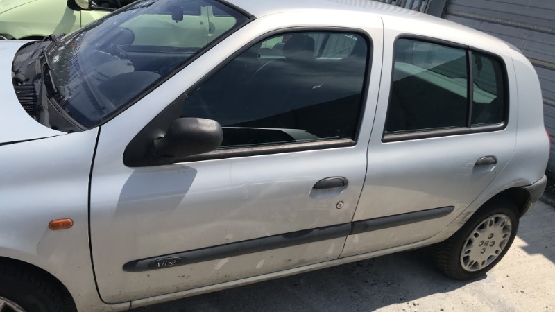 Image RENAULT CLIO 2