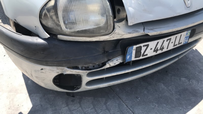 Image RENAULT CLIO 2