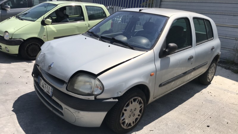 Image RENAULT CLIO 2