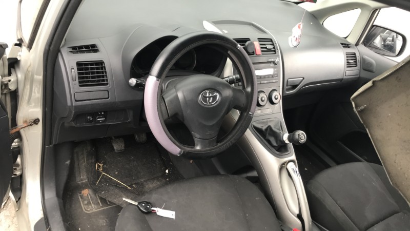 Image TOYOTA AURIS 1