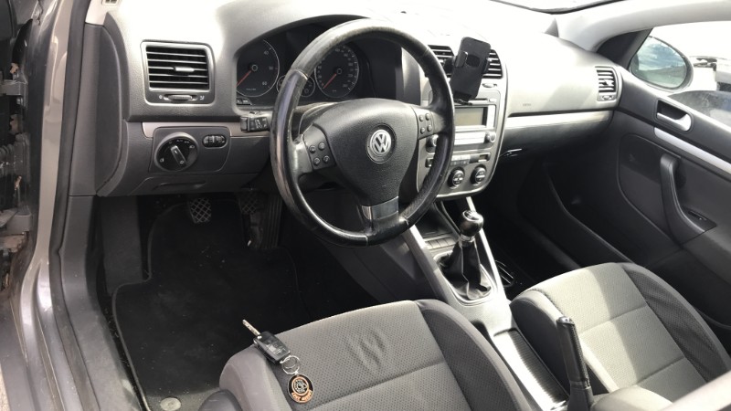 Image VOLKSWAGEN GOLF 5