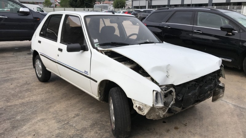 Image PEUGEOT 205